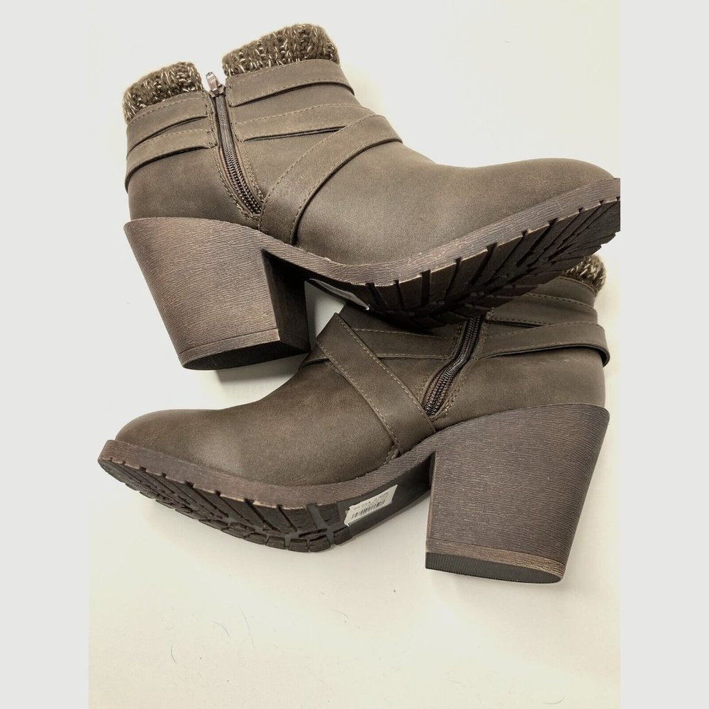 NEW Charlotte Russe Women Brown Sweater Cuff Naomi Casual Heal Booties Size 9